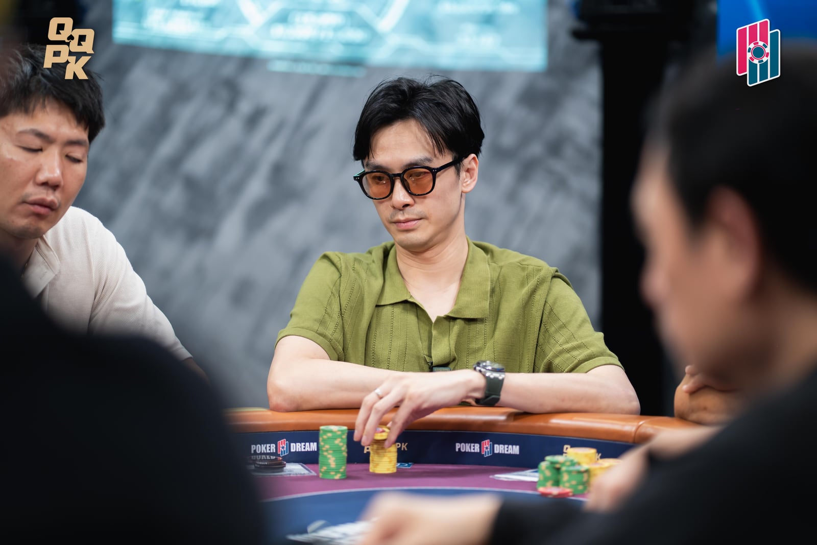 Leung Steps On Big Slick To Fall On The Bubble