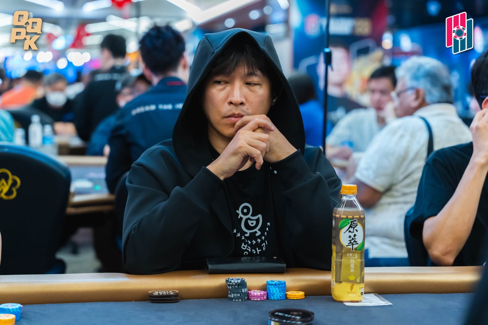 Lee Busts Lee in a Brutal Setup Hand before the Break